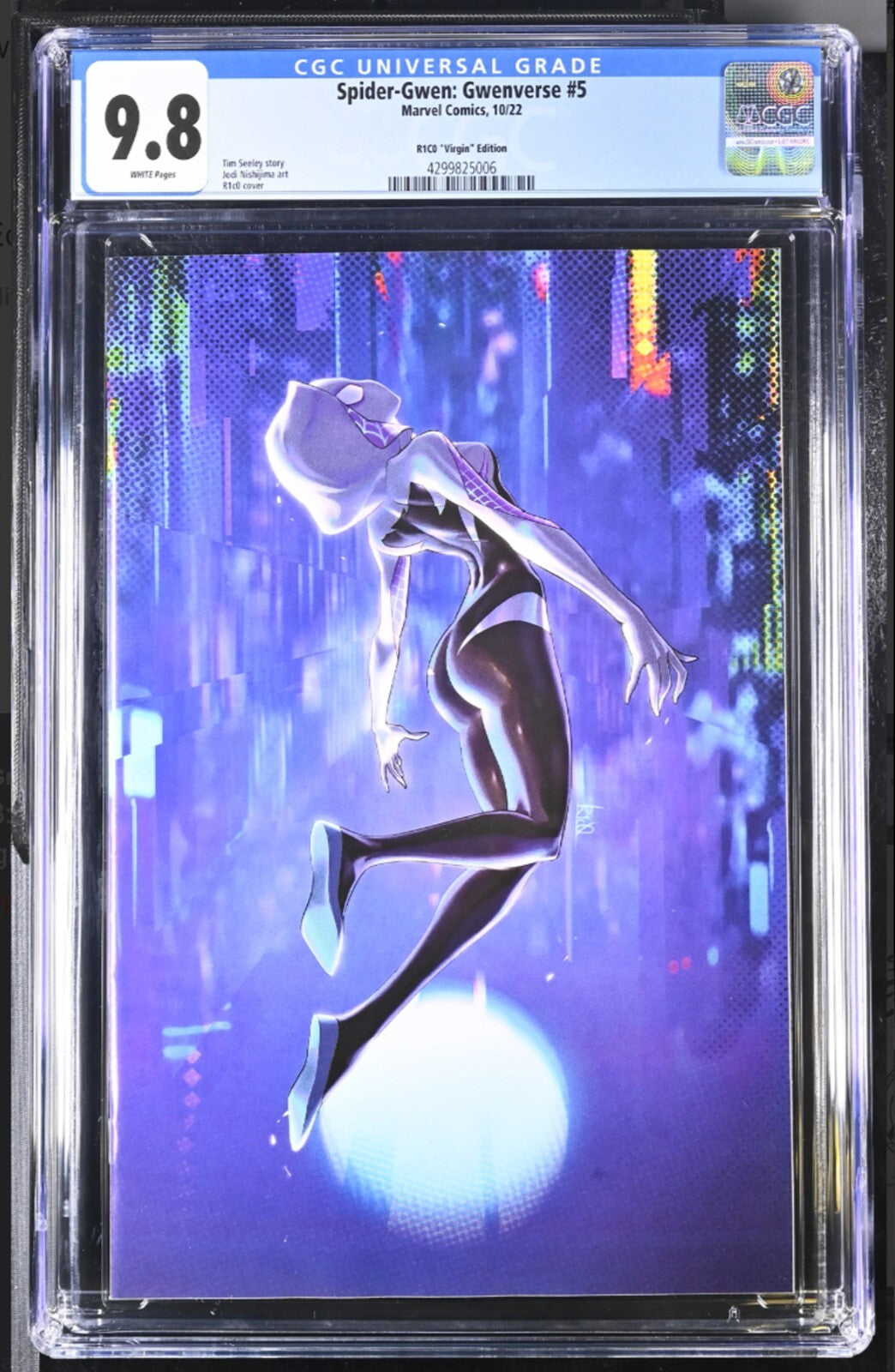 SPIDER-GWEN: GWENVERSE #5 - R1C0 VIRGIN EDITION MARVEL COMICS 2022 CGC 9.8 NM/M