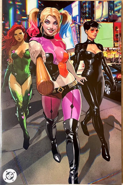 GOTHAM CITY SIRENS UNFIT FOR ORBIT #1 - IVAN TALAVERA VIRGIN VARIANT